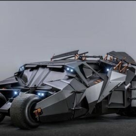 Hottoys MMS596 Batman Begins Batmobile