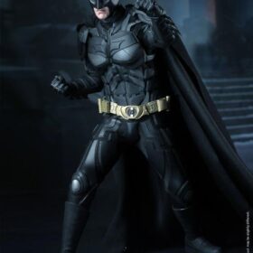 Hottoys DX12 The Dark Knight Batman