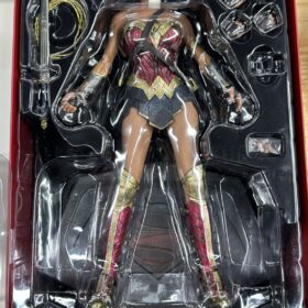 Hottoys MMS359 Wonder Woman