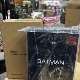 Hottoys MMS356 BVS Armored Batman Black Chrome