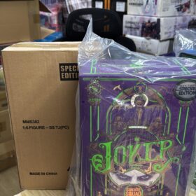 Hottoys MMS382 SP Suicide Squad Joker Purple Coat Ver