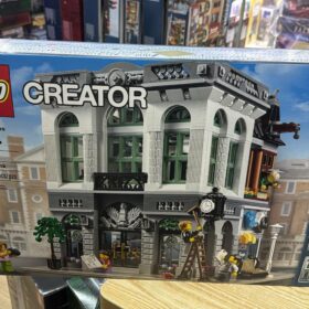 Lego 10251 Brick Bank Creator Modular Building