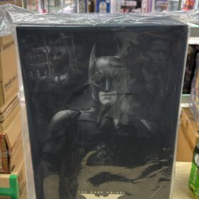 Hottoys MMS750 Batman Armory With Bruce Wayne Set 2.0