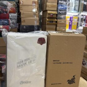 Hottoys MMS329 Ironman Mark 7 MK 7 Sub-Zero SZ Marvel Avengers End Game