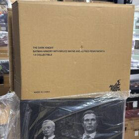 Hottoys MMS236 The Dark Knight Batman Armory With Bruce Wayne And Alfred Pennyworth
