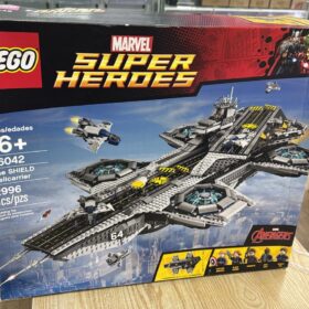 全新 盒殘 Lego 76042 The Shield Helicarrier Marvel Super Heros 神盾號飛船