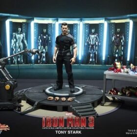 全新 Hottoys MMS191 Ironman Iron Man 3 Tony Stark Workshop 實驗室 鐵甲奇俠  鐵甲奇俠 鋼鐵人 鋼鐵俠