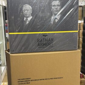 開封品 Hottoys MMS236 The Dark Knight Batman Armory With Bruce Wayne And Alfred Pennyworth 黑暗騎士 蝙蝠俠武器櫃 蝙蝠俠