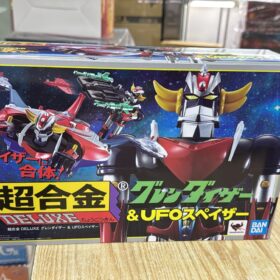 全新 Bandai Chogokin Grendizer UFO Deluxe 超合金 巨靈神 宇宙之王者