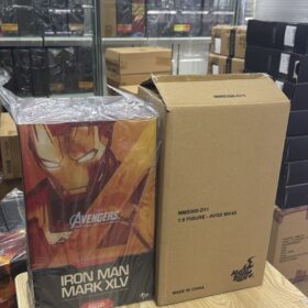 全新 只開啡盒 Hottoys MMS300 Ironman Avengers Mark 45 MK 45 鐵甲奇俠 鋼鐵人 鋼鐵俠