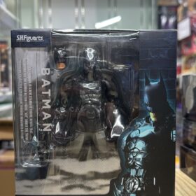 開封品 Bandai S.H.Figuarts Shf Batman Injustice Ver 蝙蝠俠